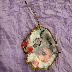 Handmade Floral Butterfly Oyster Shell Ornament with Gold Edge